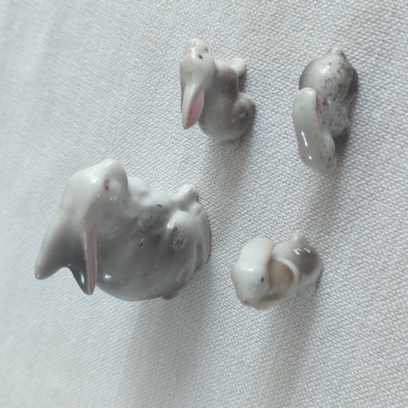 Porcelain Vintage Rabbit Figurine Set - White and Gray - Picture 2 of 5
